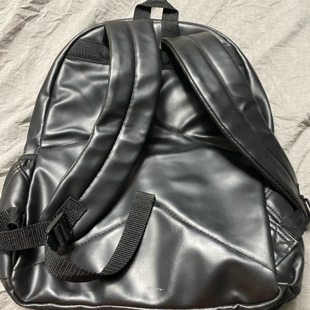 Backpack. - Picture 2 of 2